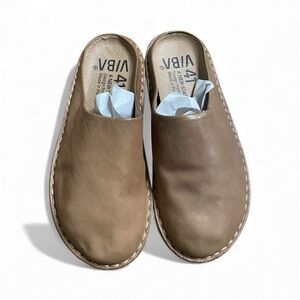 VIBA Men's Tan Leather Loafers